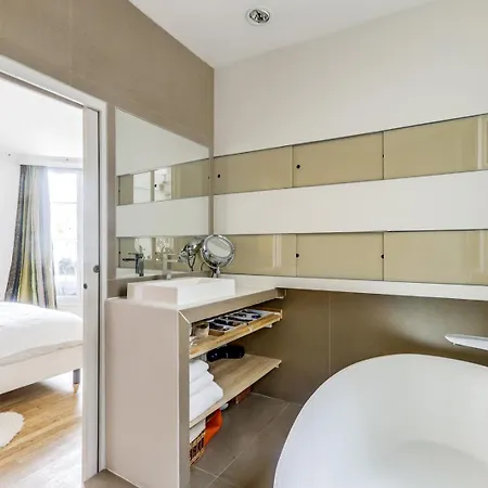 The Bridge - Elegant & Bright - By Mon Petit Fare Apartamento Neuilly-sur-Seine